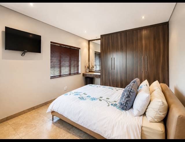 4 BEDROOM TOWNHOUSE FOR SALE IN THREE RIVERS PROPER